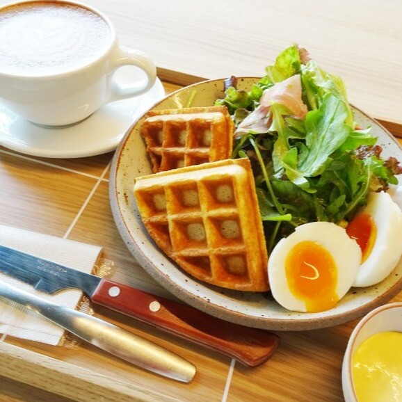 公園と一体化カフェ「ブルーボトルコーヒー 渋谷カフェ」OPEN！