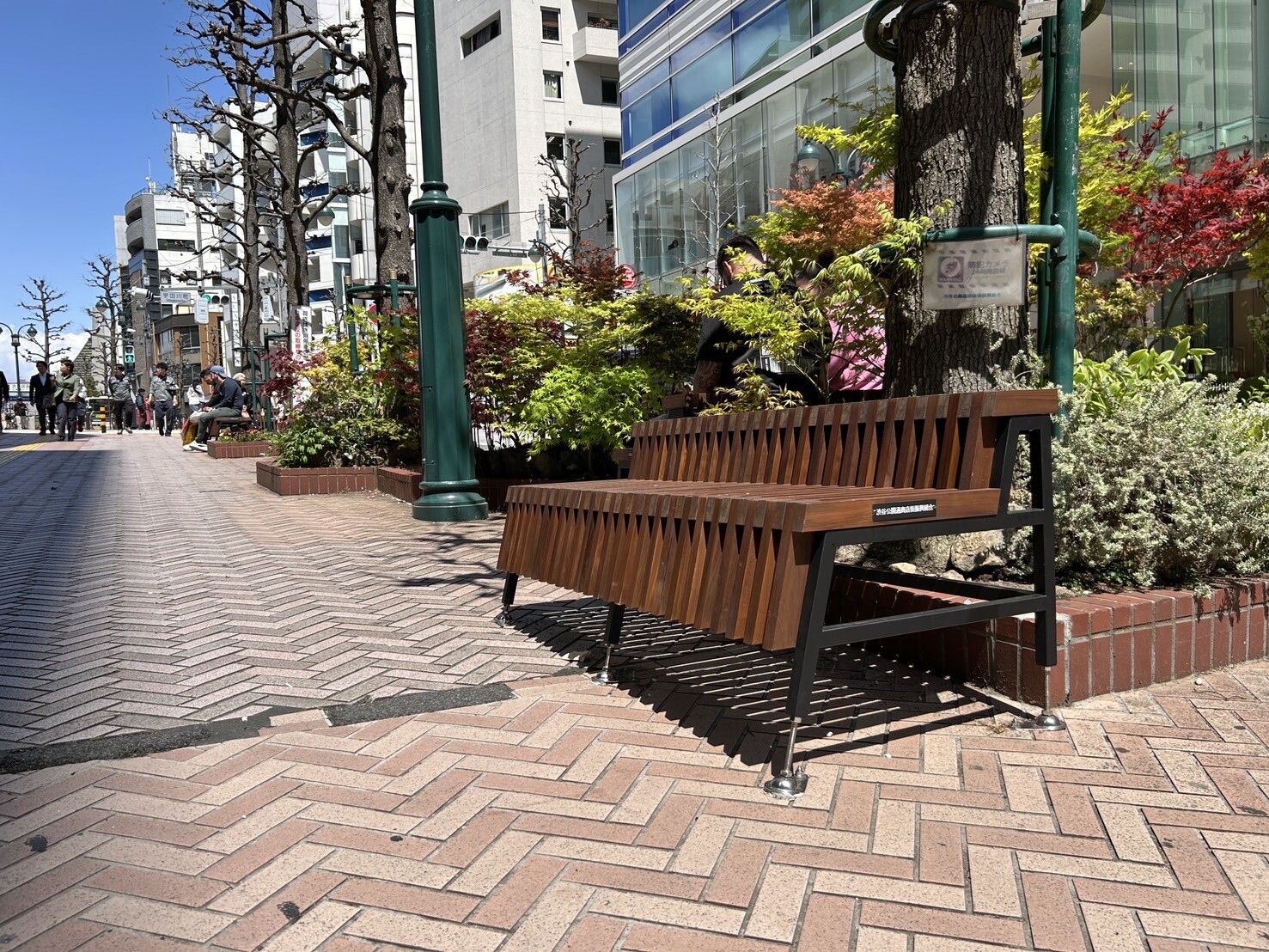 ベンチを設置しました！