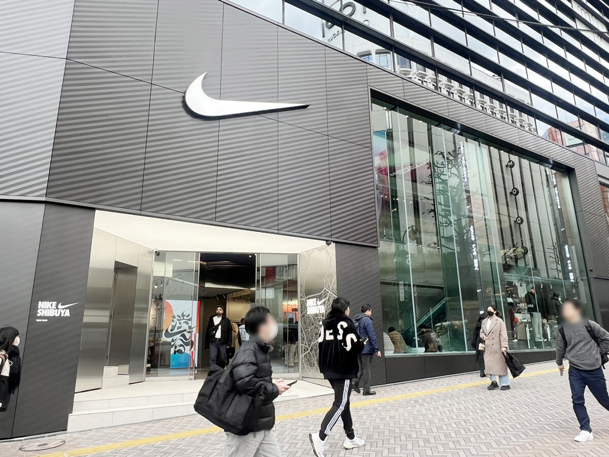 「Nike Shibuya」オープン！スニーカーの刻印サービスSneaker Tatooも展開